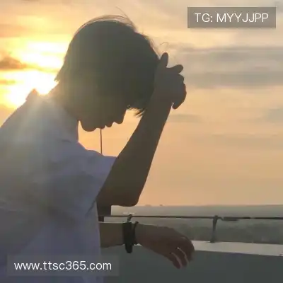 薛莺碧